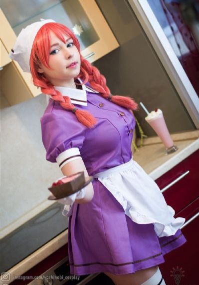 大胸的女大学生