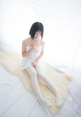 歌声振林樾